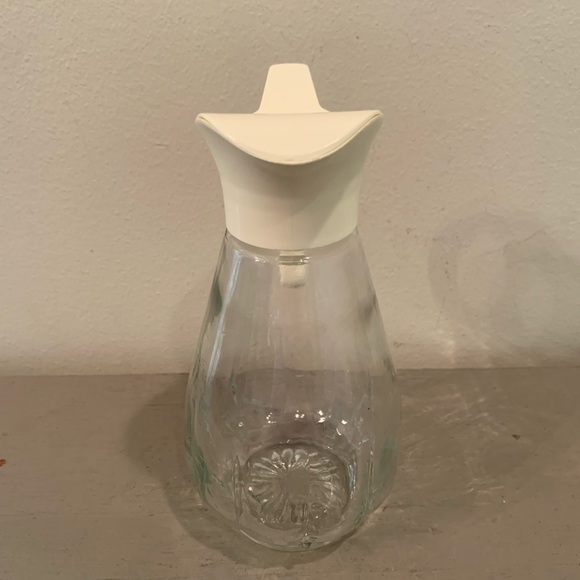 Vintage Log Cabin Glass Syrup Despenser With Lid - Picture 2 of 5